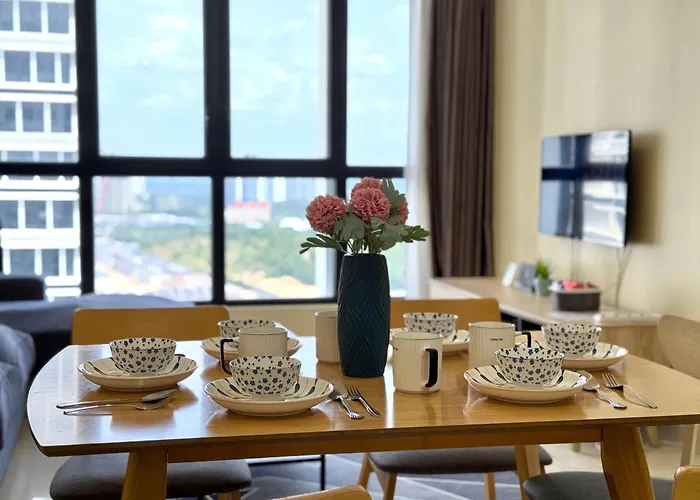 Eco Nest @3Bedroom High Floor By Hauzcinta